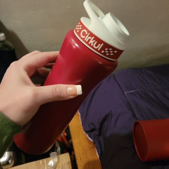 Limited Edition: 22oz. Cirkul Fire Bottle Drop - Picture 7 of 7